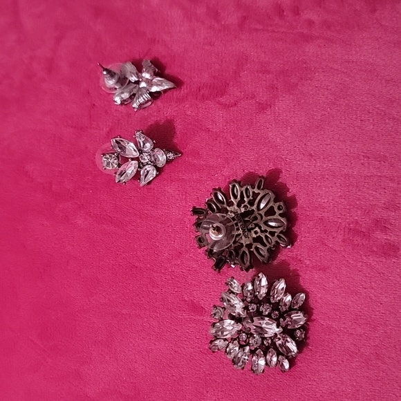 Two sets of earrings - Picture 2 of 2